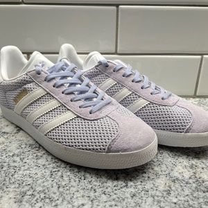 adidas Originals Gazelle women’s sneaker - size 7 lilac/purple
